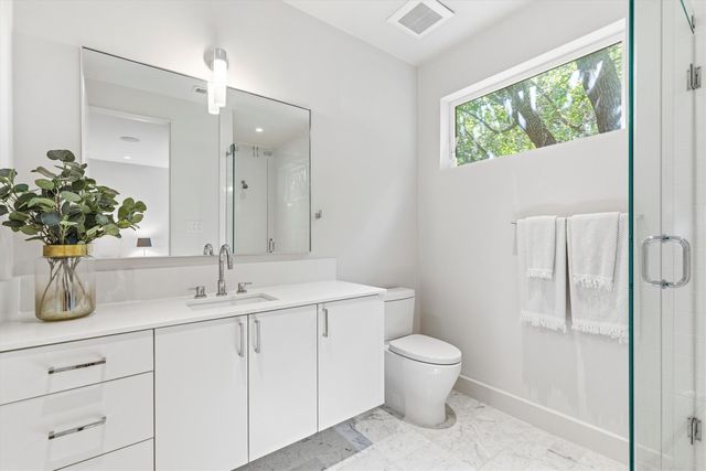 3867 Van Ness Lane, Dallas, TX 75220