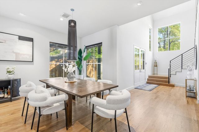 3867 Van Ness Lane, Dallas, TX 75220