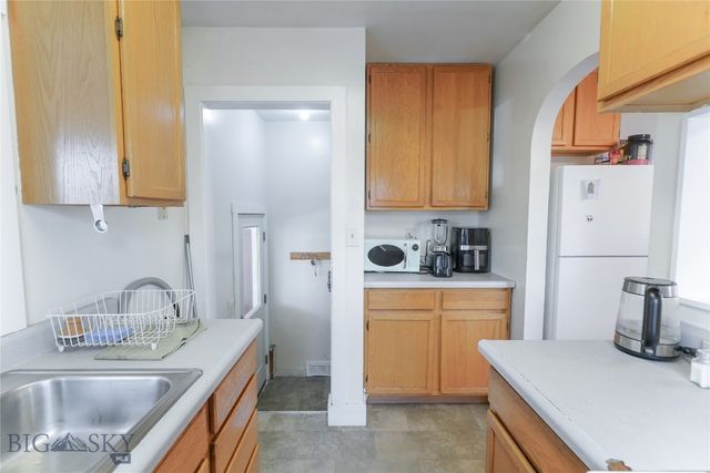 707 S 10th Avenue, Bozeman, MT 59715