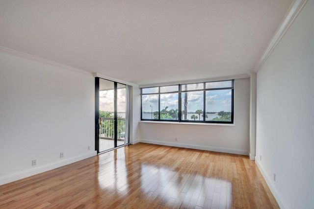 3250 S Ocean Boulevard 207s, Palm Beach, FL 33480