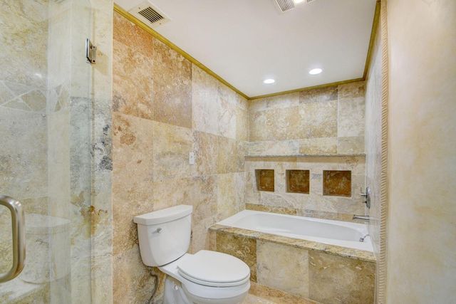 3250 S Ocean Boulevard 207s, Palm Beach, FL 33480