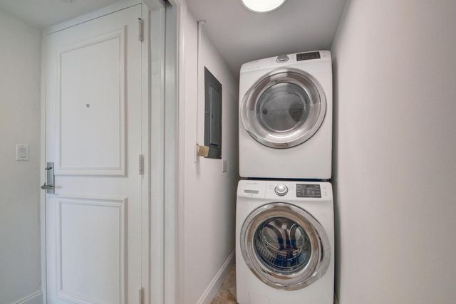 3250 S Ocean Boulevard 207s, Palm Beach, FL 33480