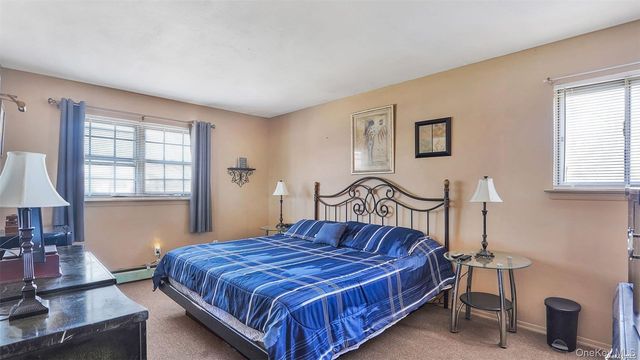 10 Maria Court, Holbrook, NY 11741