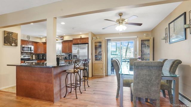 10 Maria Court, Holbrook, NY 11741