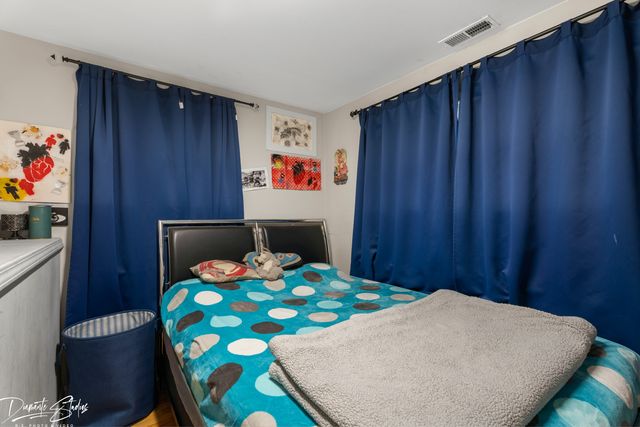 9741 Lonnquist Drive, Franklin Park, IL 60131