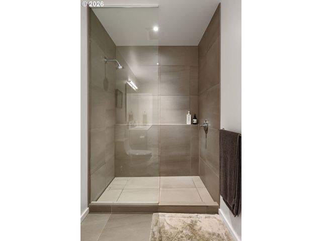 1150 Nw QUIMBY St 426, Portland, OR 97209