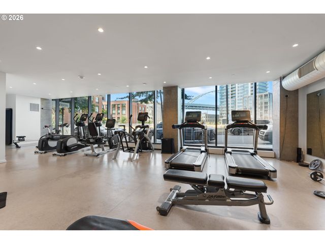 1150 Nw QUIMBY St 426, Portland, OR 97209