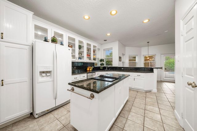 6334 Wagner Way, Sugar Land, TX 77479