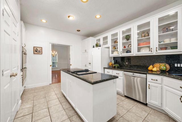 6334 Wagner Way, Sugar Land, TX 77479