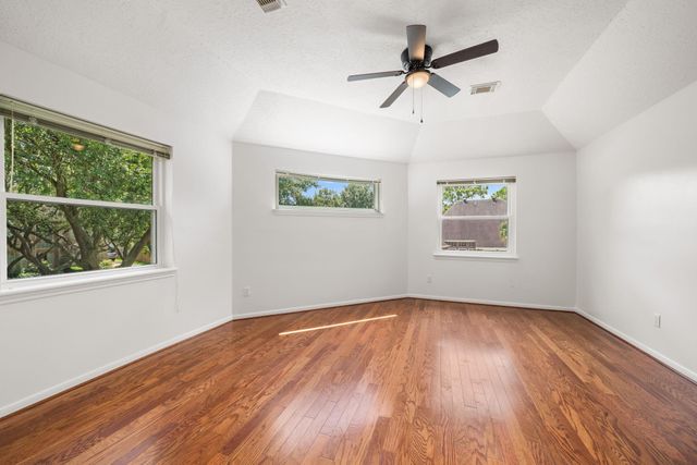 6334 Wagner Way, Sugar Land, TX 77479