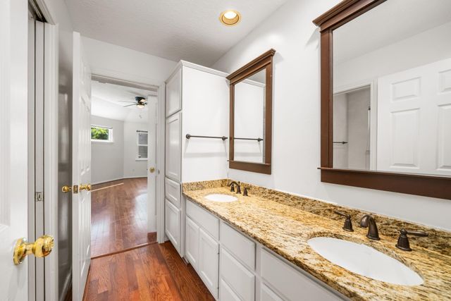 6334 Wagner Way, Sugar Land, TX 77479