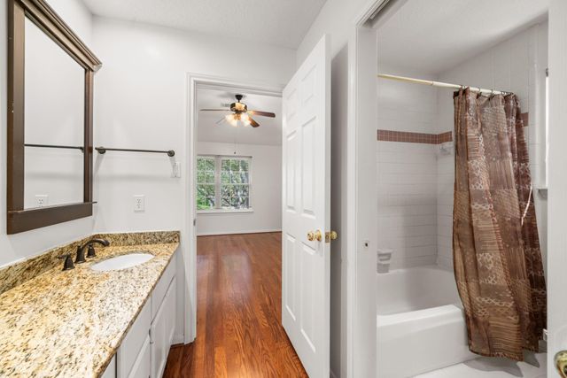 6334 Wagner Way, Sugar Land, TX 77479