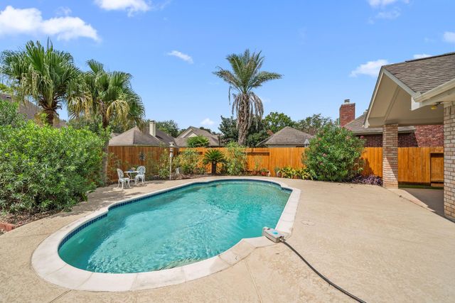 6334 Wagner Way, Sugar Land, TX 77479