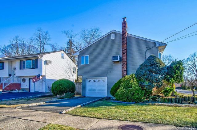 450 Lenox Road, Huntington Station, NY 11746