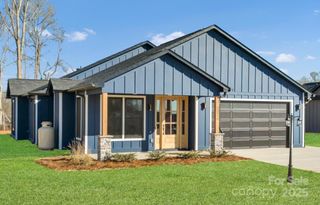 32507 Buchanan Lane, Albemarle, NC 28001
