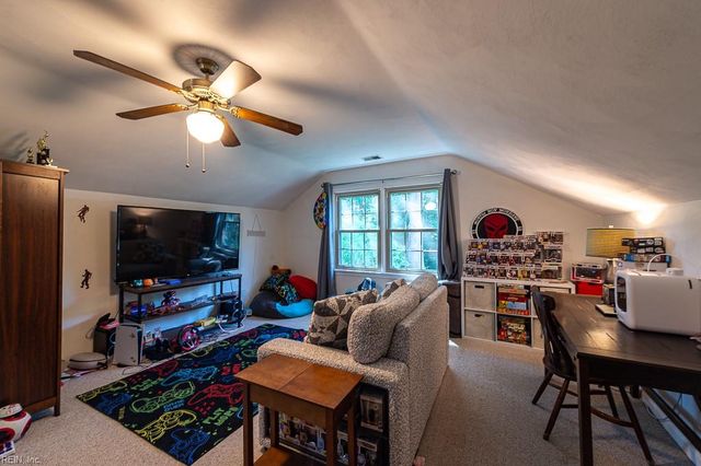 526 Wittington DR, Chesapeake, VA 23322