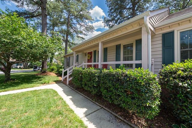 526 Wittington DR, Chesapeake, VA 23322