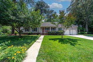 526 Wittington DR, Chesapeake, VA 23322