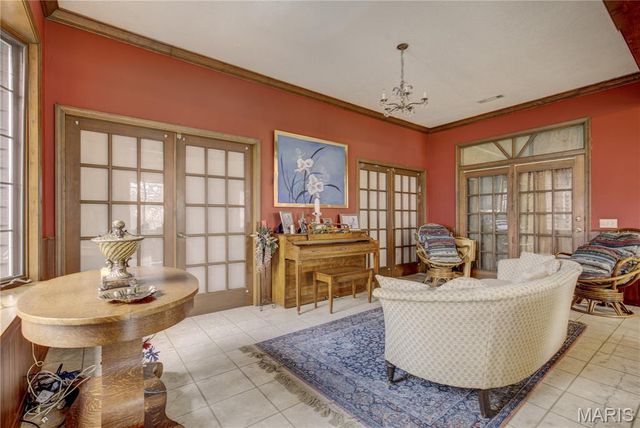 307 Circle Drive, Sikeston, MO 63801