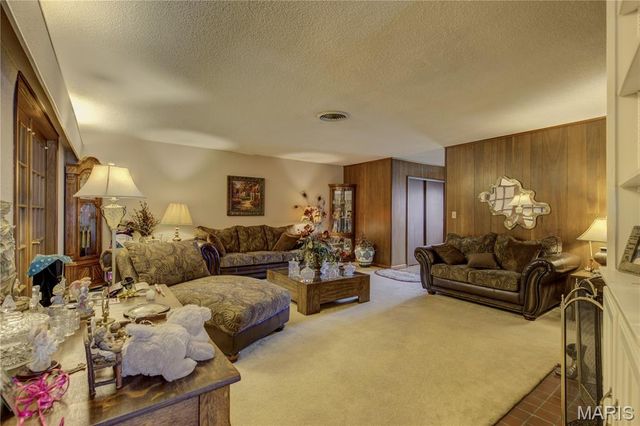 307 Circle Drive, Sikeston, MO 63801