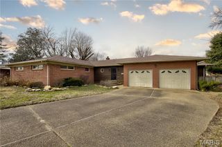 307 Circle Drive, Sikeston, MO 63801