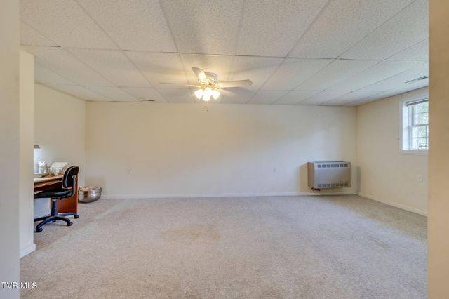 202 Grandview Street, Mount Carmel, TN 37645
