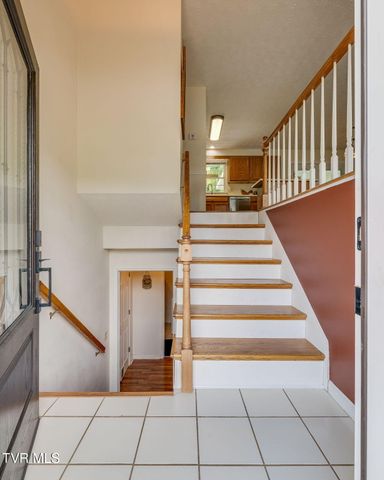 202 Grandview Street, Mount Carmel, TN 37645