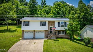 202 Grandview Street, Mount Carmel, TN 37645