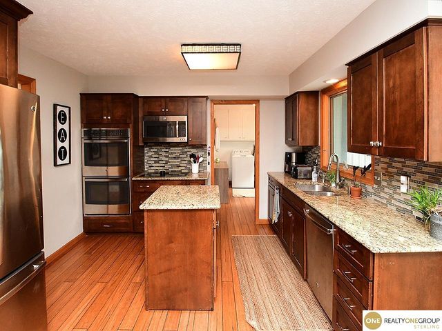 2405 S 151 Street, Omaha, NE 68144