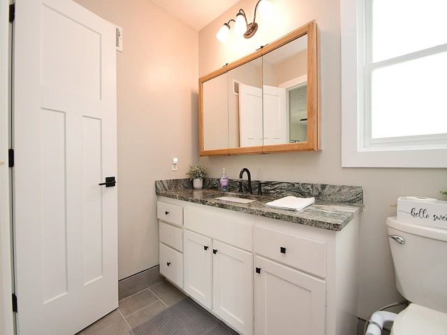 2405 S 151 Street, Omaha, NE 68144