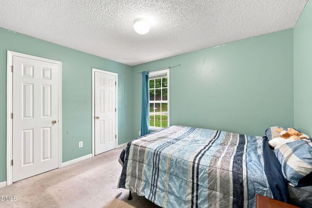 1037 Laurel Leaf Road, Zebulon, NC 27597