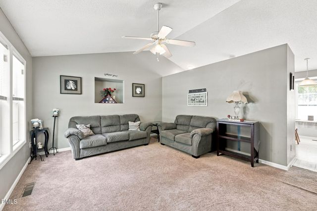 1037 Laurel Leaf Road, Zebulon, NC 27597