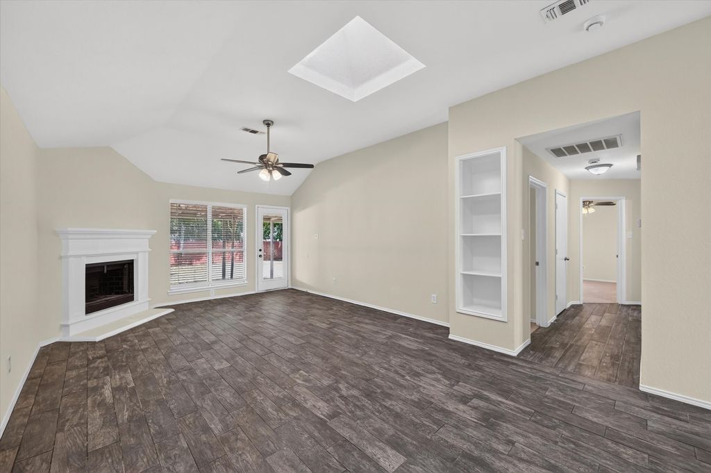 1137 Darren Drive, Burleson, TX 76028 — photo 3