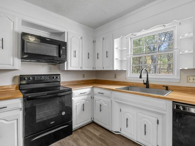 719 S Howard Avenue, Landrum, SC 29356