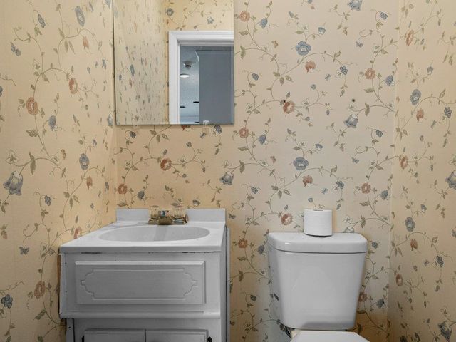 719 S Howard Avenue, Landrum, SC 29356