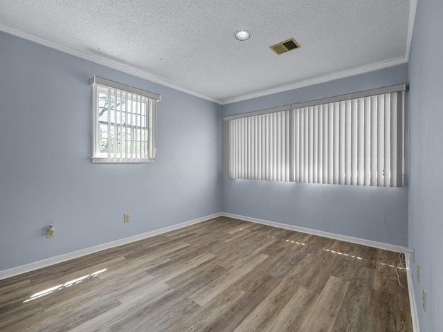 719 S Howard Avenue, Landrum, SC 29356