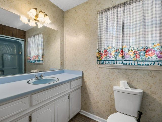 719 S Howard Avenue, Landrum, SC 29356