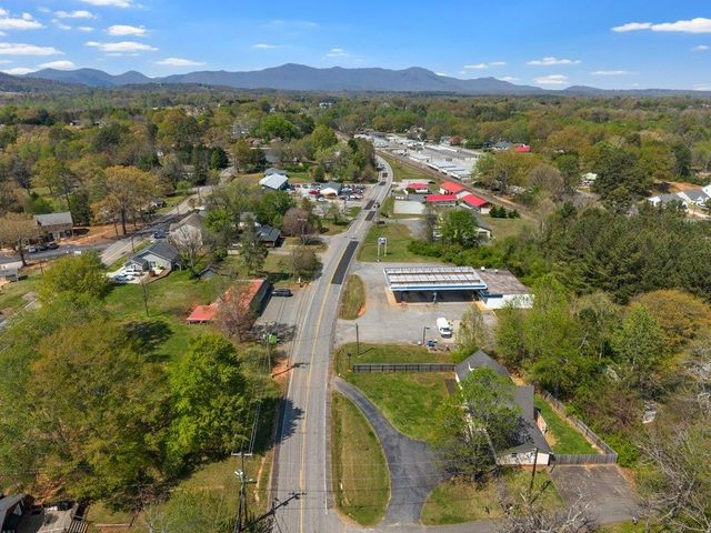 719 S Howard Avenue, Landrum, SC 29356