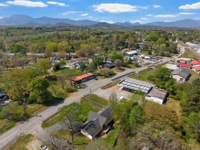 719 S Howard Avenue, Landrum, SC 29356