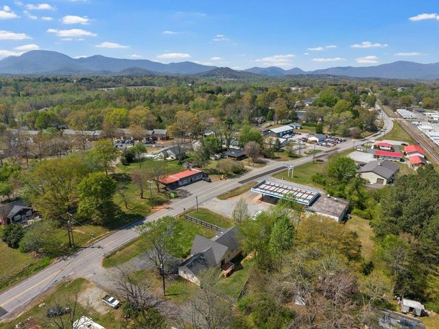 719 S Howard Avenue, Landrum, SC 29356