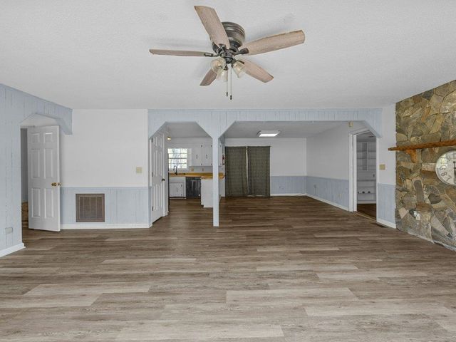 719 S Howard Avenue, Landrum, SC 29356