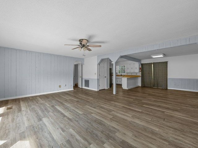 719 S Howard Avenue, Landrum, SC 29356