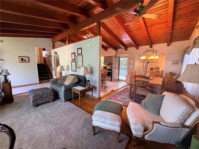 310 North DRIVE, Hempfield Twp, PA 15644