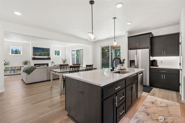 1090 RW Fletcher Street, Winlock, WA 98596