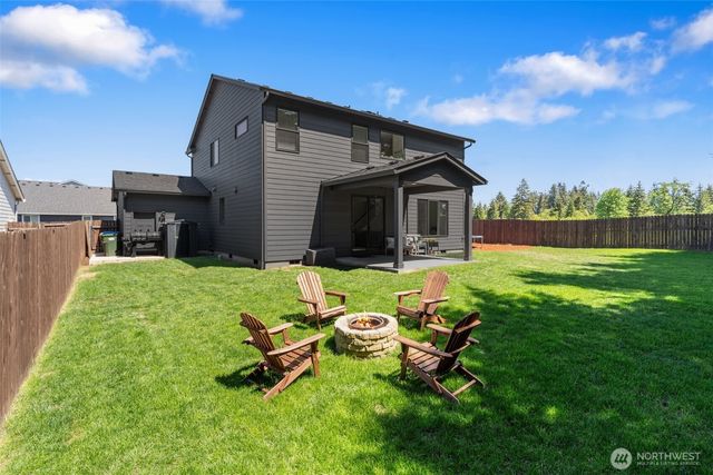 1090 RW Fletcher Street, Winlock, WA 98596