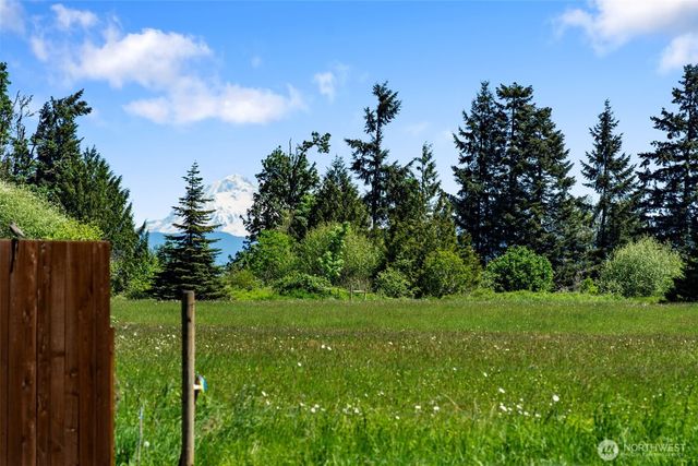 1090 RW Fletcher Street, Winlock, WA 98596