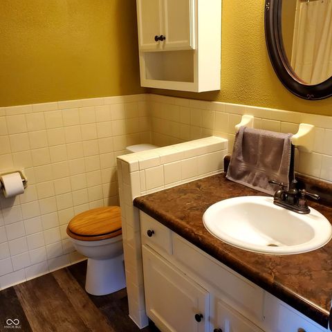 464 S Valley Drive, Brownstown, IN 47220