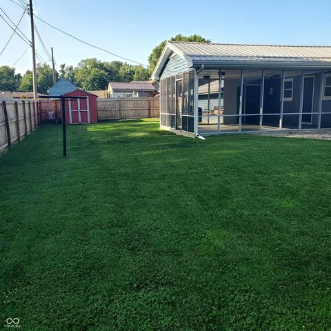 464 S Valley Drive, Brownstown, IN 47220