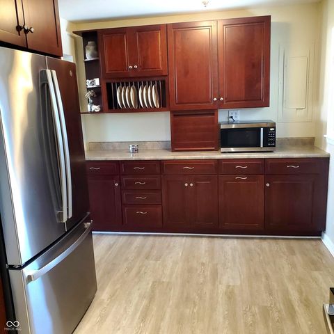 464 S Valley Drive, Brownstown, IN 47220