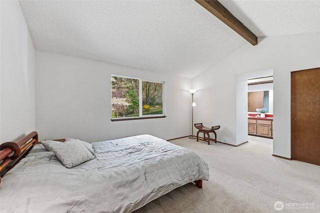 5600 140th Place SE, Bellevue, WA 98006